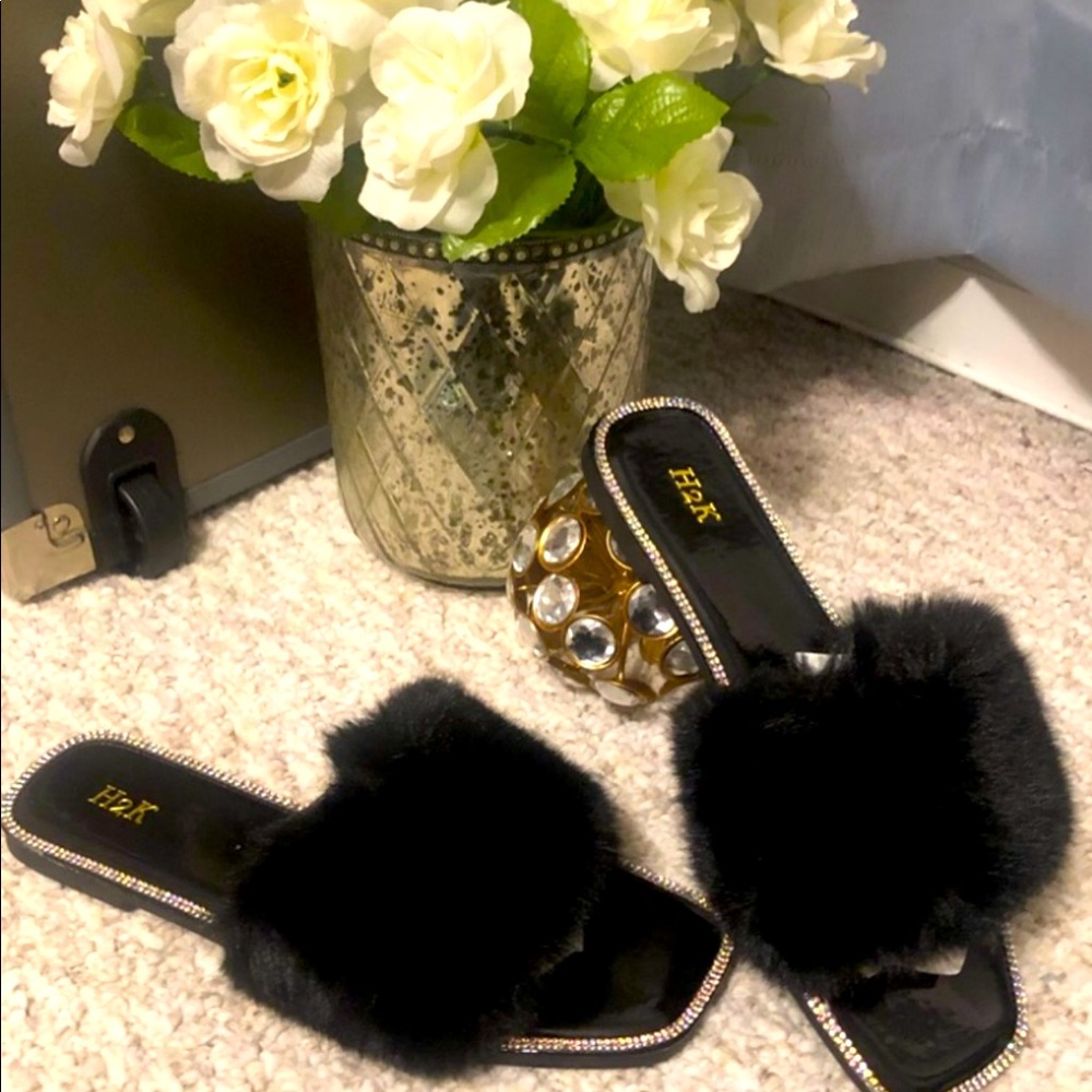 Faux fur slippers brand new size 10